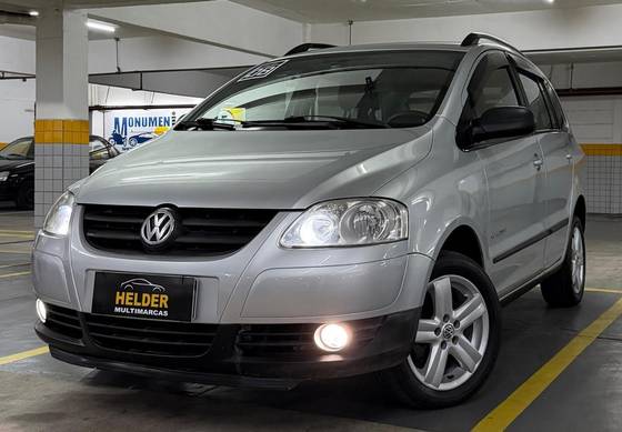 VOLKSWAGEN SPACEFOX 1.6 MI COMFORTLINE 8V FLEX 4P MANUAL VOLKSWAGEN SPACEFOX 1.6 MI COMFORTLINE 8V FLEX 4P MANUAL